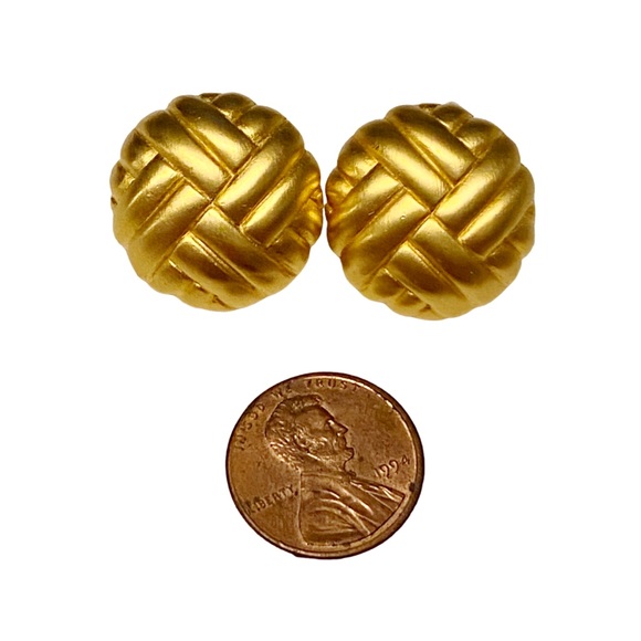 GIVENCHY Vintage Gold Clip On Earrings - Picture 2 of 3